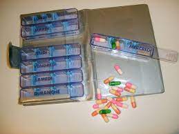 You could also use this box to organize beads, loom bands, paper clips and other small. Pill Organizer Wikipedia