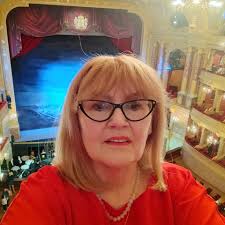 Post rehearsal Photos with Tita Babsie Molina, Miss Ivy Violan, Direk Joey  Nombres, Sir Colby Colby Dela Calzada, Cello Extraordinaire Kiko Llorin.  Show is