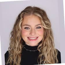 I am so excited to share that after graduation I will be heading back to  middle school! I have accepted a position teaching 8th Grade Language Arts  with South-Western City Schools &