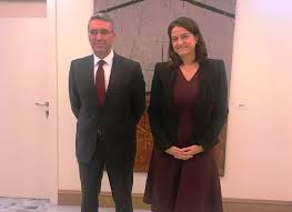 To υπουργείο εθνικής παιδείας και θρησκευμάτων ήταν ο φορέας του ελληνικού κράτους με ευθύνη σε θέματα εκπαίδευσης και θρησκείας. Ypoyrgeio Paideias 8rhskeymatwn 01 11 19 Episkepsh Toy Presbh Ths Toyrkias Sto Ypoyrgeio Paideias Kai 8rhskeymatwn