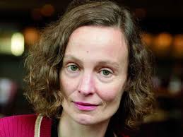 Neuer Roman von Angelika Meier: Risse im Gemäuer