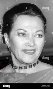 Yvonne de carlo yvonne de hi-res stock photography and images