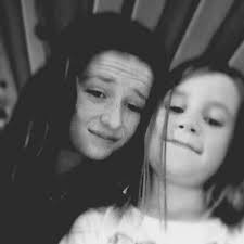 Hannah Claxton (@hannahclaxton93)