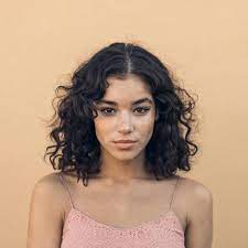 6 962 Likes 62 Comments Frederic Carle Landry Fredcl On Instagram Swipe Right To Change Her Moo Cheveux Courts Boucles Cheveux Cheveux Ondules Naturels