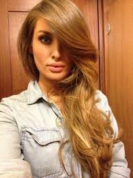 For cinnamon hair color with caramel highlights. 25 Schone Butterscotch Haar Farbtone Butterscotch Farbtone Haar Schone Beaux Cheveux Coiffure Nouvelles Coiffures