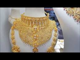 22 Carat Gold Indian Design Wedding Jewelry Set 22 Carat Gold Gorget Youtube 2020 Dugun Takilari Gerdanlik Taki