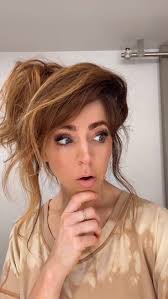 Every woman should have at least one good hat 🎩. Photo by London Light  Photography