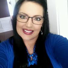 Lana bach (@lana_bach)