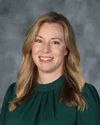 Lindsey Bassett's Instagram, Twitter & Facebook