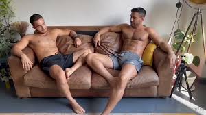 Igor Miller Fucks Thiago Lazzarato - porno gay latinos