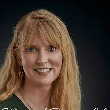 Amazon.com: Mother, Self-Queen: Butterfly Stories eBook : Kaur, Karamjeet:  Kindle Store