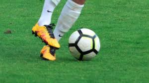 Fournel raymond 9 place michelet bp 80080. Football Amateur La Decision Repoussee A Mi Avril