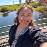 Ashley Dominguez (@science_flores)