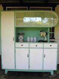 55 Simple Stylish Old Kitchen Cabinet Ideas Http Seragidecor Com 55 Simple Stylish Old Kitchen Cabinet Ideas Retro Kitchen Retro Home Decor Retro Cabinet