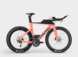 Jan frodeno, the 2015 ironman 70.3 world champion, reclaimed the appleton was the first man into transition—he and frodeno both clocked a 2:28:04 bike split—but frodeno was first onto the run. Frodenos Neues Bike Das Canyon Speedmax Disc Triaguide Alles Uber Triathlon