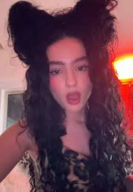 Valencia Grace Armpit Hair