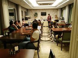 Dining rooms in india change shape and size depends space available , and the size of the family & your profession. Delhi Darbar Indian Restaurant Best Restaurants In Istanbul