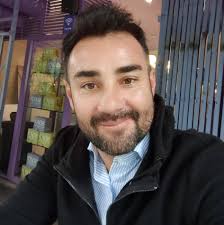 Nos solidarizamos con la familia de Edison Realpe, quien falleció en un  siniestro vial el fin de semana pasado. Casos como estos nos motivan a  trabajar cada día para generar conciencia y