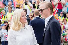Who was tilda swinton in the curious case of benjamin button? Prinzessin Mette Marit Aufpasser Fur Ihren Sohn Marius In Den Usa Gala De