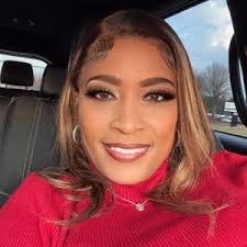 Sexy Pat (@stressfreederring)