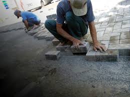 Mengestimasikan rencana anggaran biaya rab untuk pemasangan paving block atau conblock pada halaman rumah area parkir jalan tamandan sebagainya caranya sangat mudah dan sederhana. Cara Menghitung Biaya Paving Block Conblock Per Meter Rw013 Desa Waluya