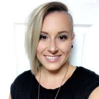 Jen Lacey's Instagram, Twitter & Facebook