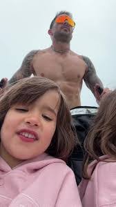 Aaron Brimhall's Instagram, Twitter & Facebook