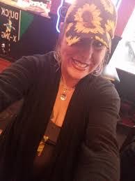 Nicole Hott's Instagram, Twitter & Facebook