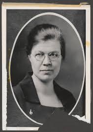 Christine Warnick's Instagram, Twitter & Facebook