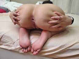 Spreading asshole Porn Pic - EPORNER