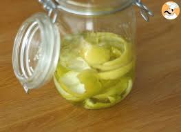 Limoncello Maison Facile Recette Ptitchef Limoncello Maison Liqueur Maison Recette Limoncello