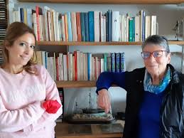 Portrait d'arlette laguiller dans les années 70 à paris, france. Arlette Laguiller Je Veux Bien Reconnaitre Que J Ai Mis Un Petit Coup De Pied Dans La Fourmiliere