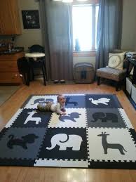 Amazon Com Softtiles Safari Animals Foam Play Mat W Sloped Borders Black Gray White Large Play Mat 78 X 78 Baby Nursery Kids Playmat Baby Boy Nurseries
