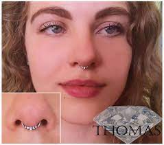 Septum Piercing With Beautiful Cz Clicker By Thomas Piercings Faciais Pircing No Nariz Argola Joias Para Piercing No Septo