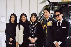Unless otherwise noted, all photos below are from wikipedia. Sultan Of Brunei S Son Prince Azim Dies At 38 Se Asia News Top Stories The Straits Times