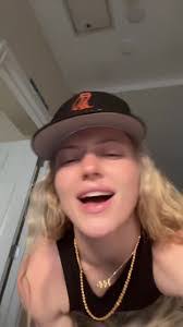 Priscilla Singleton's Instagram, Twitter & Facebook