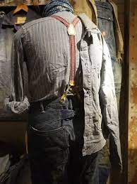 rear shot of workwear braces mannerkleidung manner kleidung englische mode