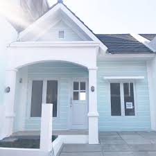 Perpaduan warna coklat dan putih memperlihatkan rumah minimalis. 10 Referensi Model Rumah Type 45 Yang Memikat Hati