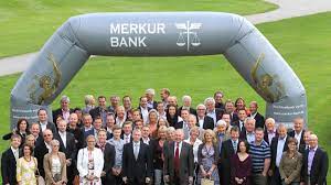 Udover de nødvendige cookies bruger vi også cookies til at indsamle statistik, så vi kan optimere siden og gøre den mere brugervenlig. Merkur Bank Beim B2run Am Start Outdoor