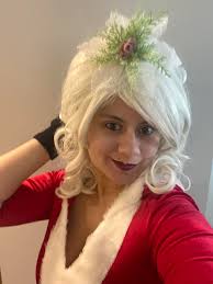 Posting in a recap of my cosplays. If you have pictures of me in any of my  cosplays, I would like to see them in the comments. The Edward Scissorhands  pair up