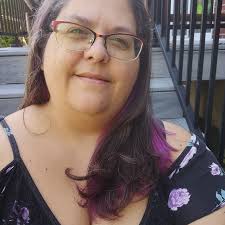 What is a good time to get in line to go to Tanglewood to view the lights?￼