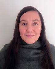 Robin Kuhn's Instagram, Twitter & Facebook