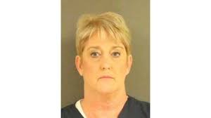 Mississippi nurse charged with stealing drugs