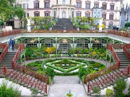 Do It Yourself Tips For A Schwerin Walking Tour On A Trip To Germany Schwerin Walking Tour Famous Gardens