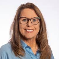 Courtney Faircloth's Instagram, Twitter & Facebook