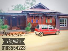 Kalau anda berjalan di sekitar jalan abdul rahman di muar ini, pandangan mata anda pasti akan tertarik dengan sebuah bangunan moden yang terdapat di sini, dan berkemungkinan besar bangunan yang menarik perhatian anda ini adalah bei boutique hotel. Tropika Homestay Muar Harga Foto Ulasan Alamat Malaysia