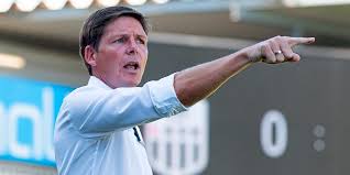 Was für ein wildes spiel zwischen dem vfl wolfsburg und 1899 hoffenheim. Oliver Glasner Ich Wunsche Mir Eine 16er Liga Osterreichischer Fussball Derstandard De Sport