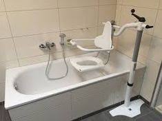 Bäder zeichnen sich durch verschiedene gefahren und hürden für ältere menschen und andere bewegungseingeschränkte personen aus. Die 28 Besten Ideen Zu Senioren Senioren Erste Hilfe Duschsitz