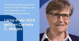 Christa Kuhn's Instagram, Twitter & Facebook