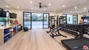 75 Home Gym Design Ideas Photos Home Decorations Decorations Design Gym Home Salle De Sport Maison Salle De Gym A La Maison Architecture De Maison